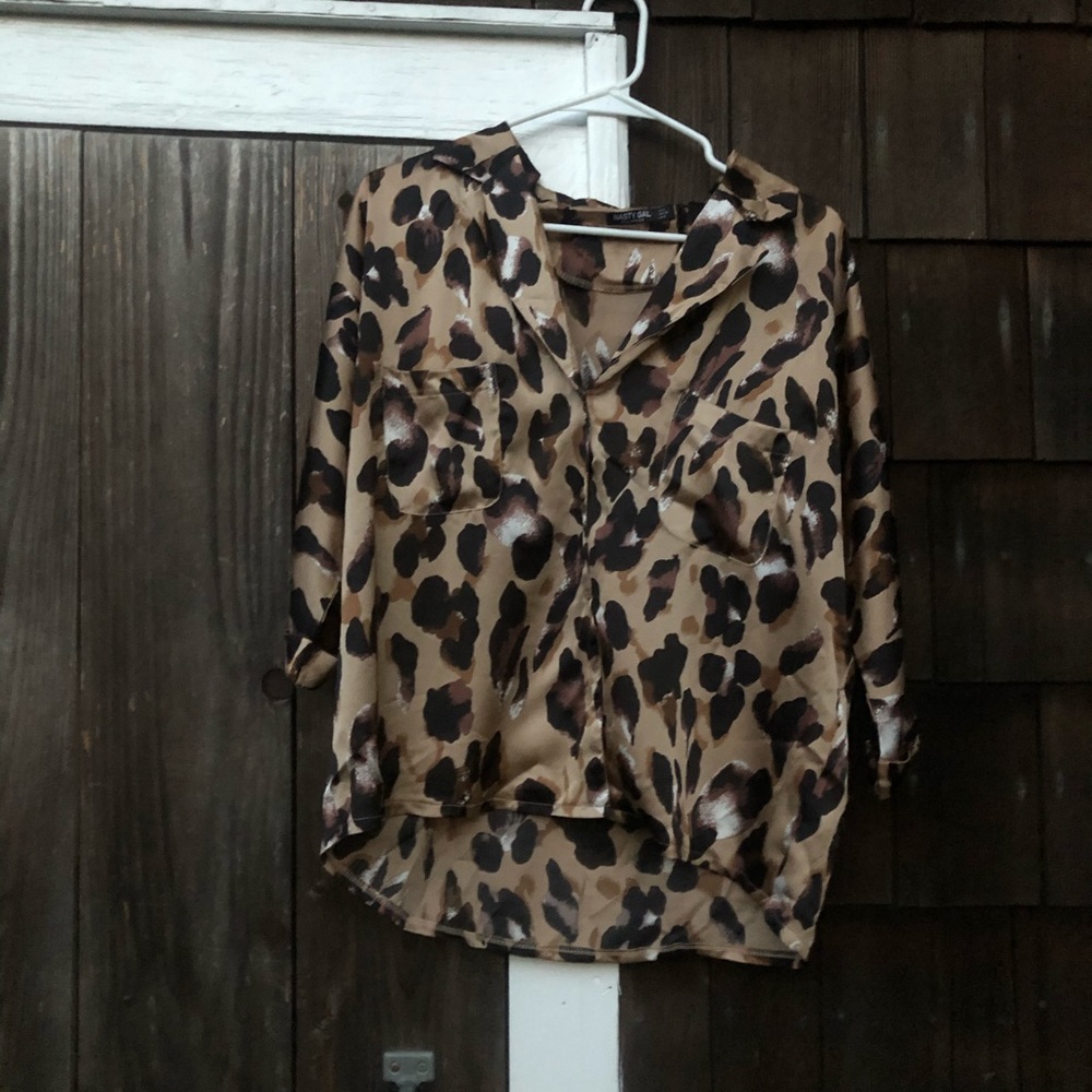 Leopard button down x nasty gal